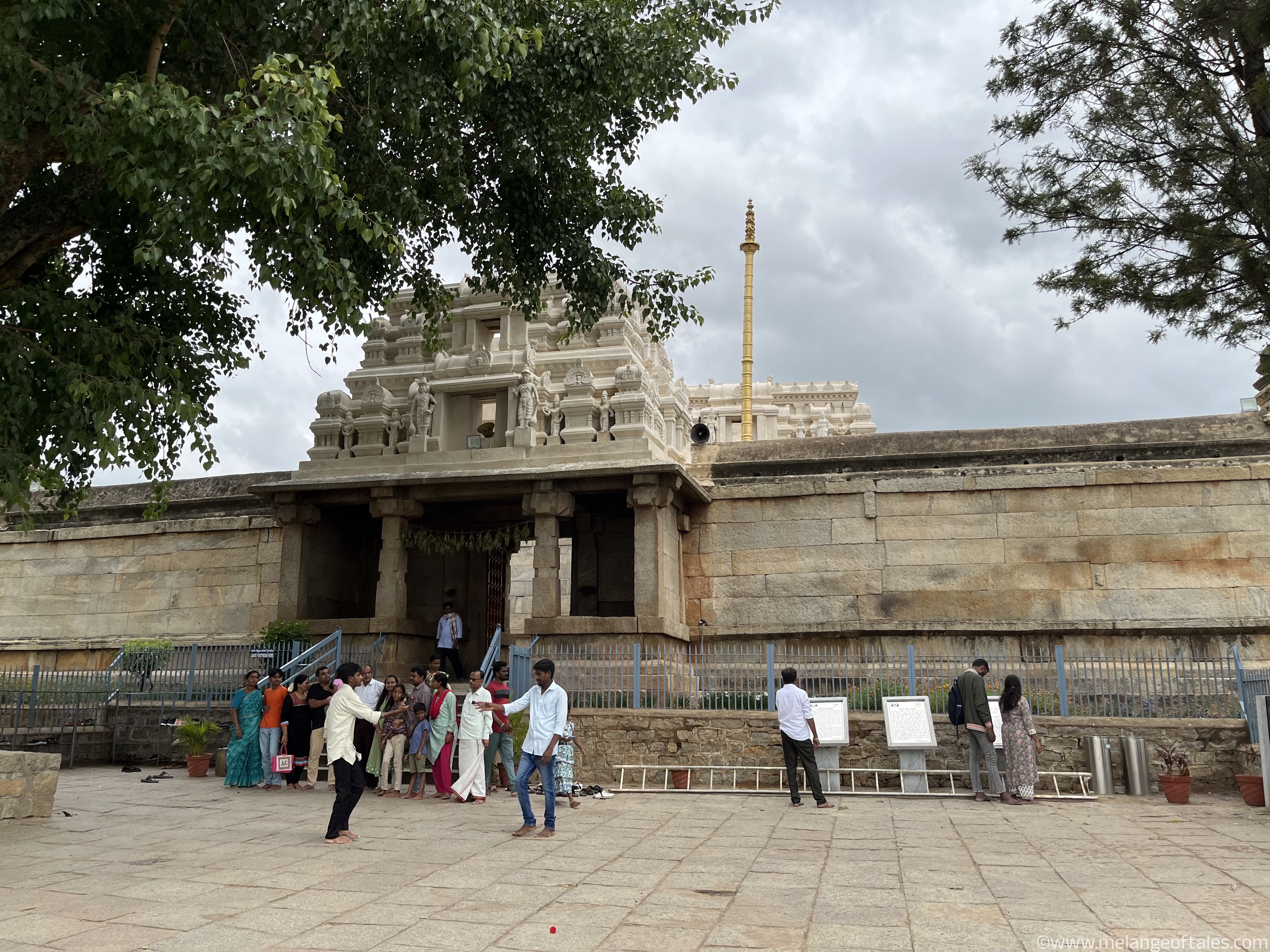 LepakshiTempleEntrance